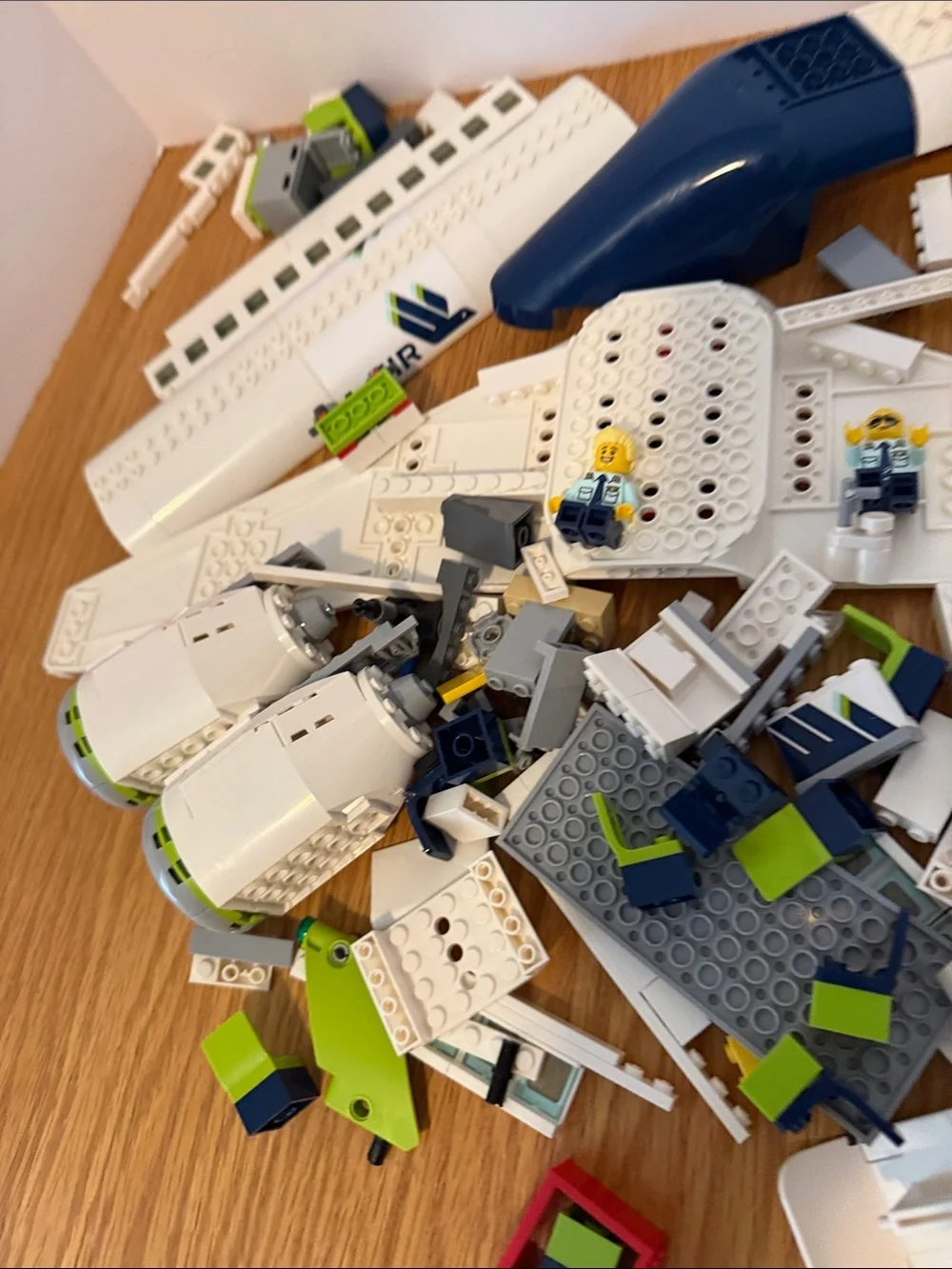 Lego city Passenger Plane Pieces